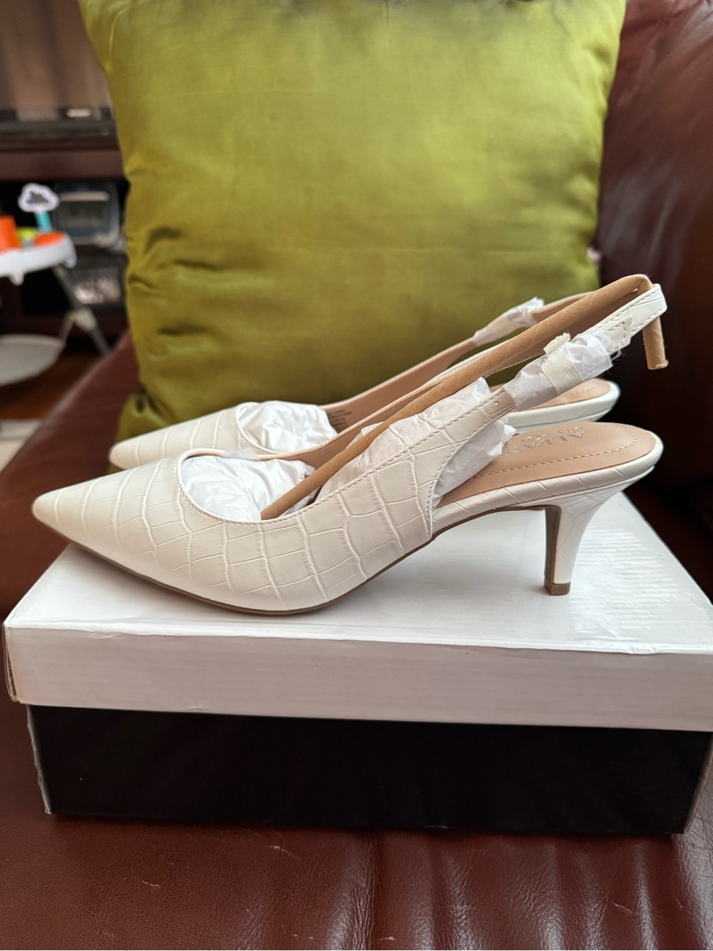 Alfani white croc kitten heels
